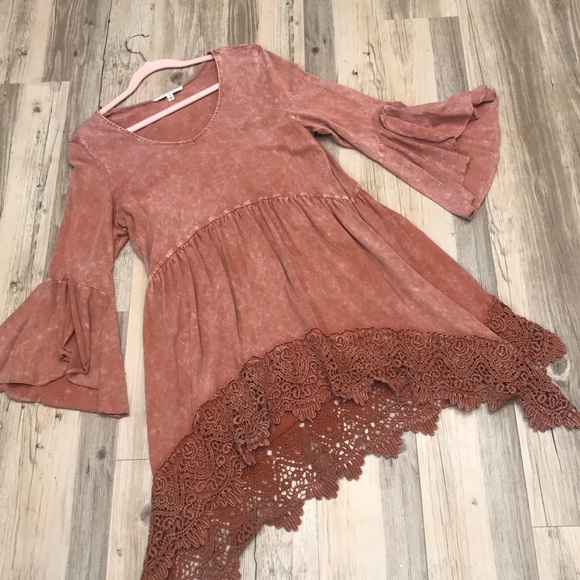 Boutique Distressed Boho Tunic size Medium - Picture 12 of 13
